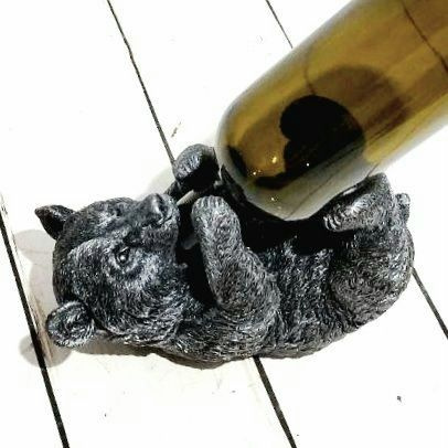 Держатель для бутылок интерьерный "Медведь Миша 2" 23*12*15см, серебро, материал полистоун.  #1