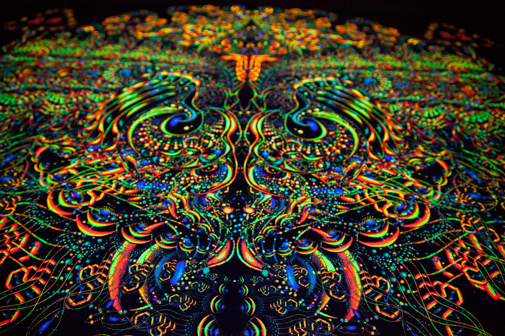 Флуоресцентная картина на ткани с психоделическим рисунком "Cirkus" - панно фон полотно на стену, светящийся #1