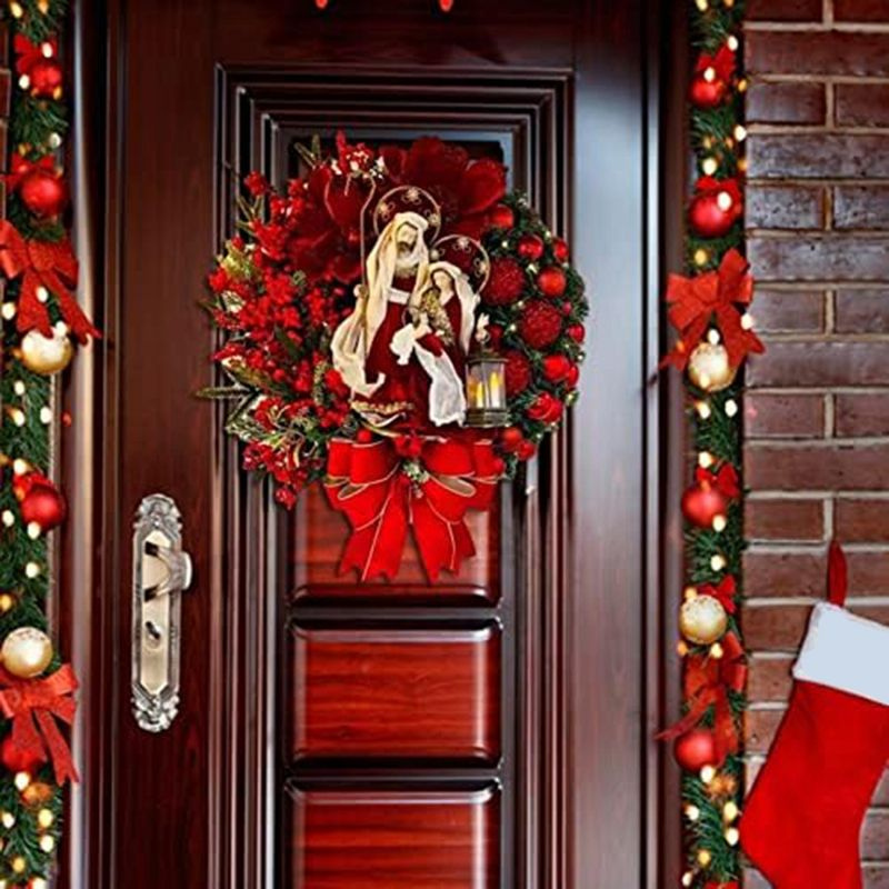 Как крепить рождественский венок на дверь?