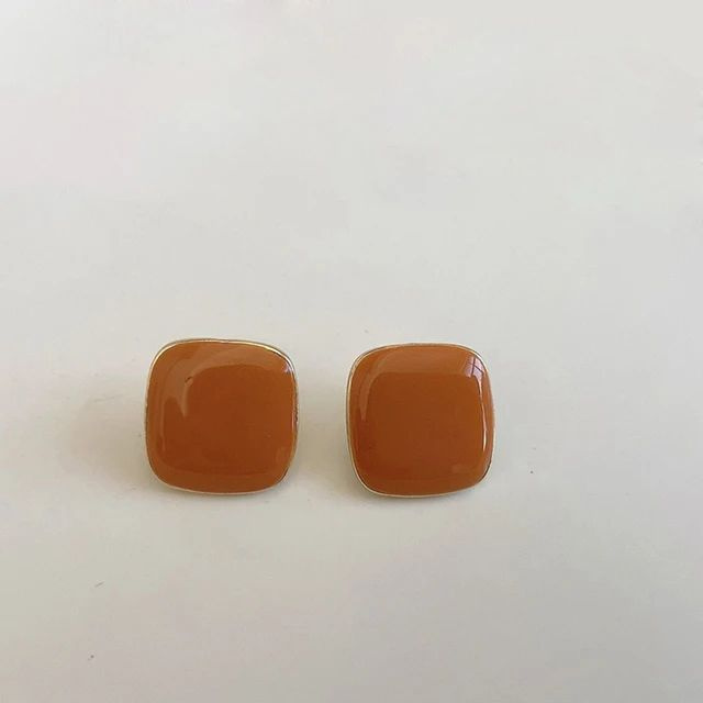 Квадратные серьги-гвоздики женские в оранжевом цвете/ минималистичное бижутерное украшение / подарок/ #1