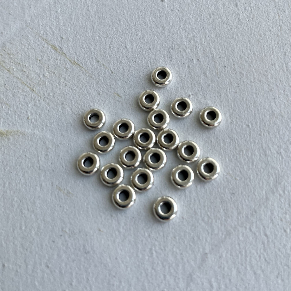Разделитель метал  серебро 5 мм (20 шт)/ бусины металлические .