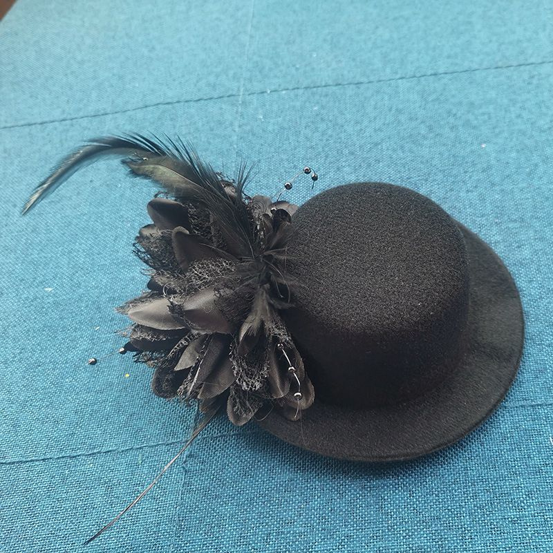 Шляпка на заколке "Цветок с перьями", 13 см, цвет черный #1